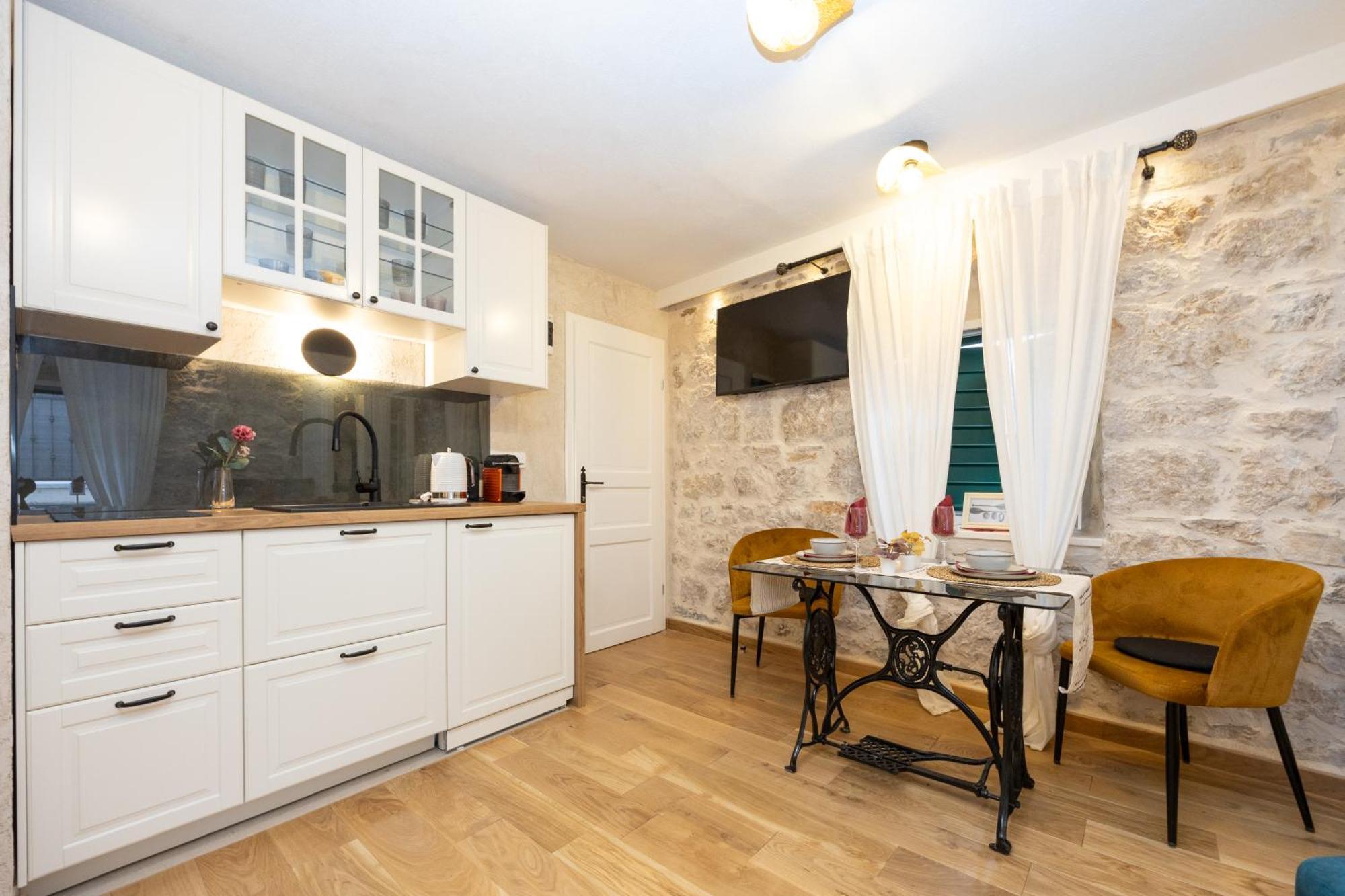 Kruna Apartments Est 2024 Split Exterior photo